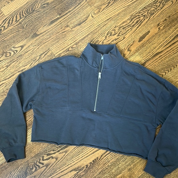 Gray garage quarter zip - Picture 1 of 1